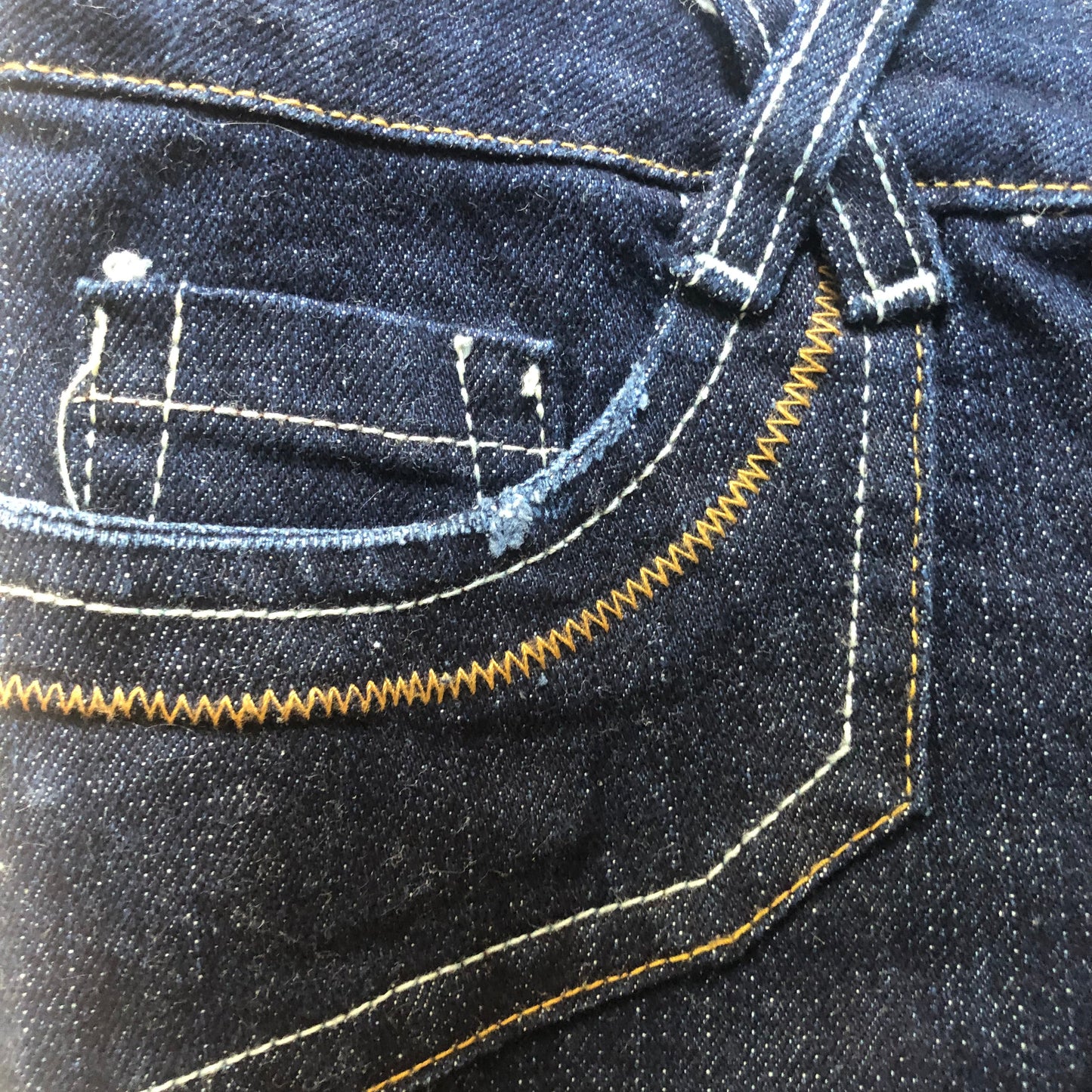 vintage low rise jeans // 'ג'ינס גזרה נמוכה וינטאג