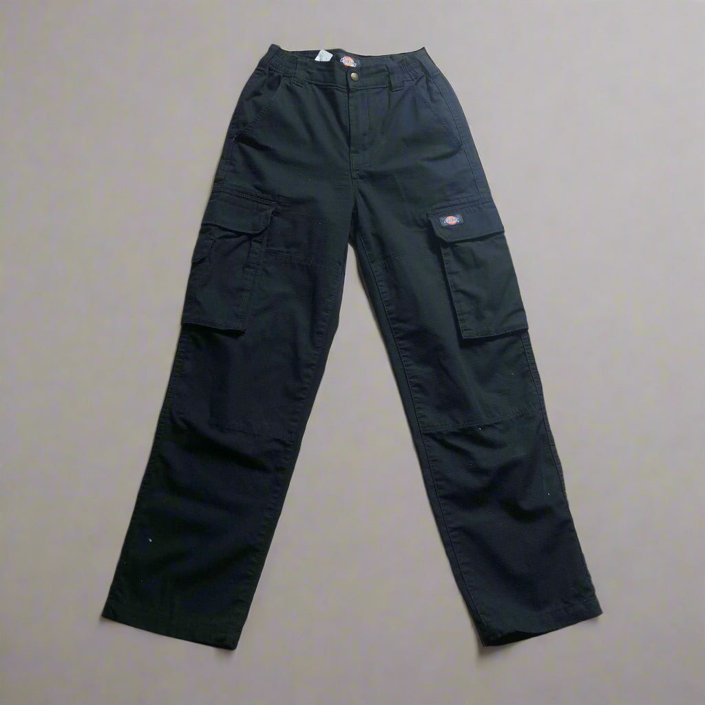 Black “dickies” cargo pants // דגמח דיקיז” שחור”