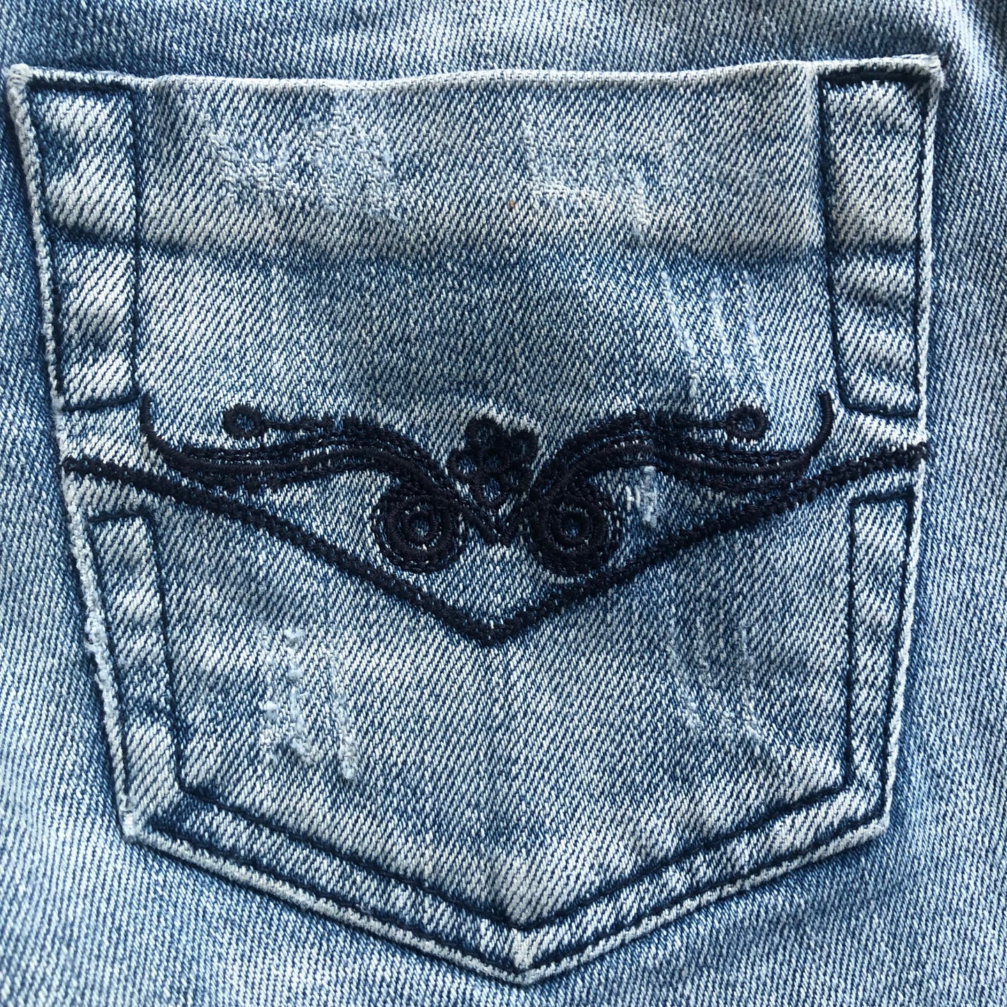 ג׳ינס דיזל נמוך משנות ה2000 // diesel low rise  jeans from the early 2000’s